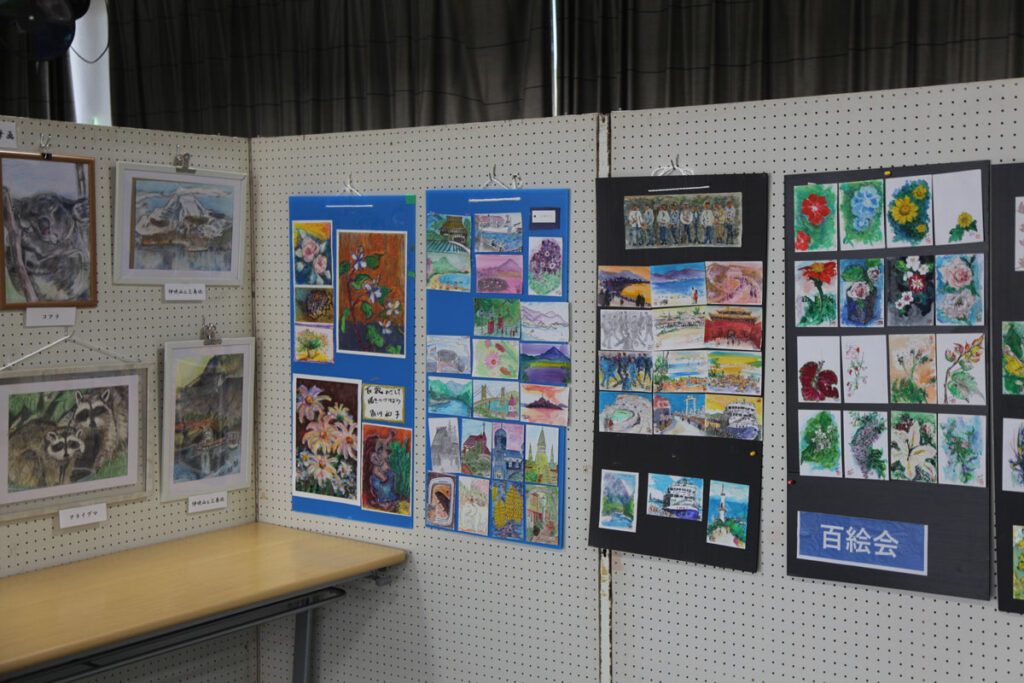 屋内展示
