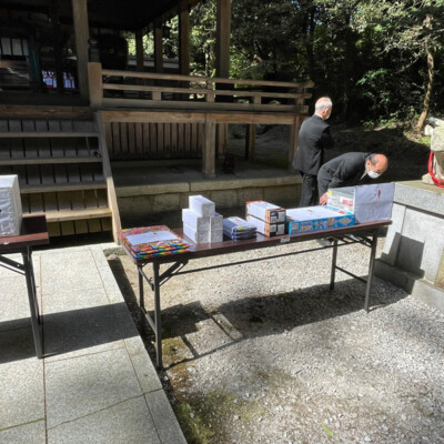 春の大祭の子供用抽選箱