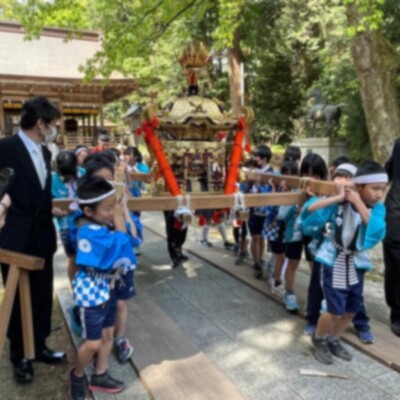 岡高神社春の大祭での子ども神輿